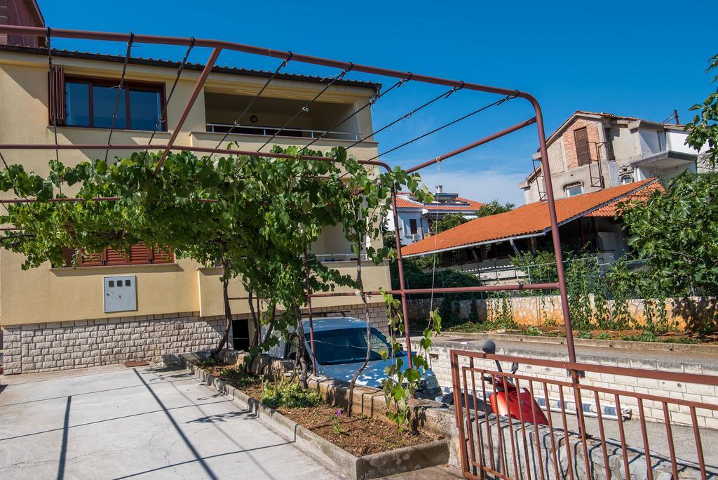 Apartman Slavko クルク エクステリア 写真