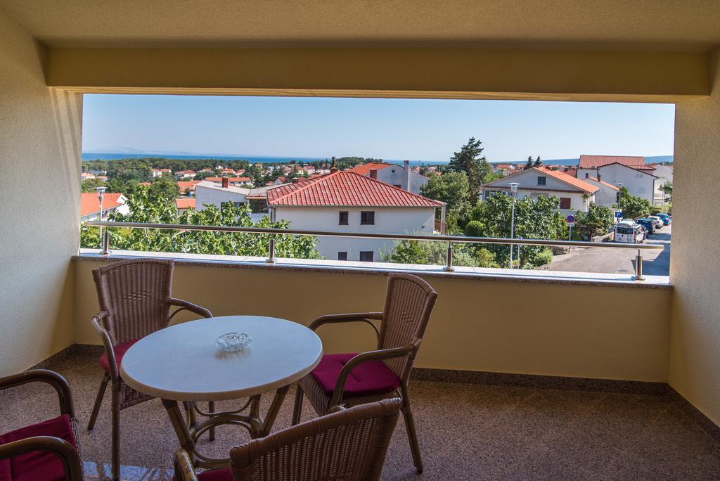 Apartman Slavko クルク エクステリア 写真